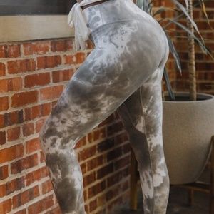 Balance Athletica Leggings Women's Small S Gray White Tie Dye Cyclone Cloud Pant